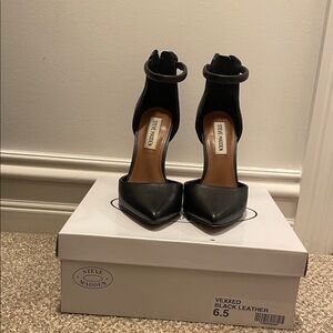 Steve Madden Black Leather Heels